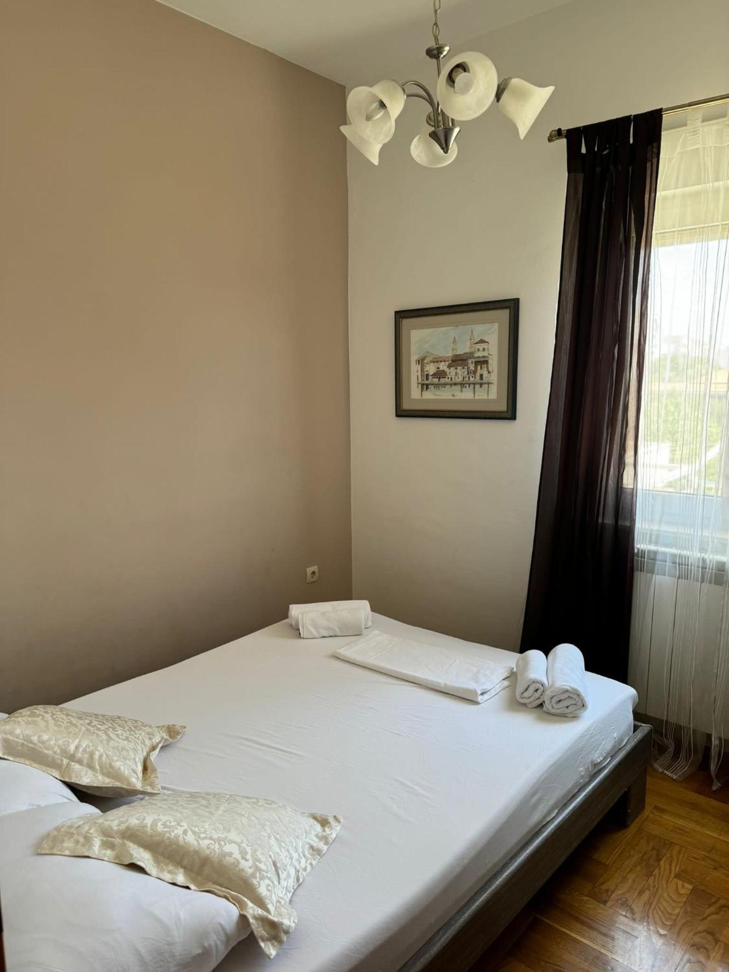 Apartment Adriana โตรกีร์ ภายนอก รูปภาพ