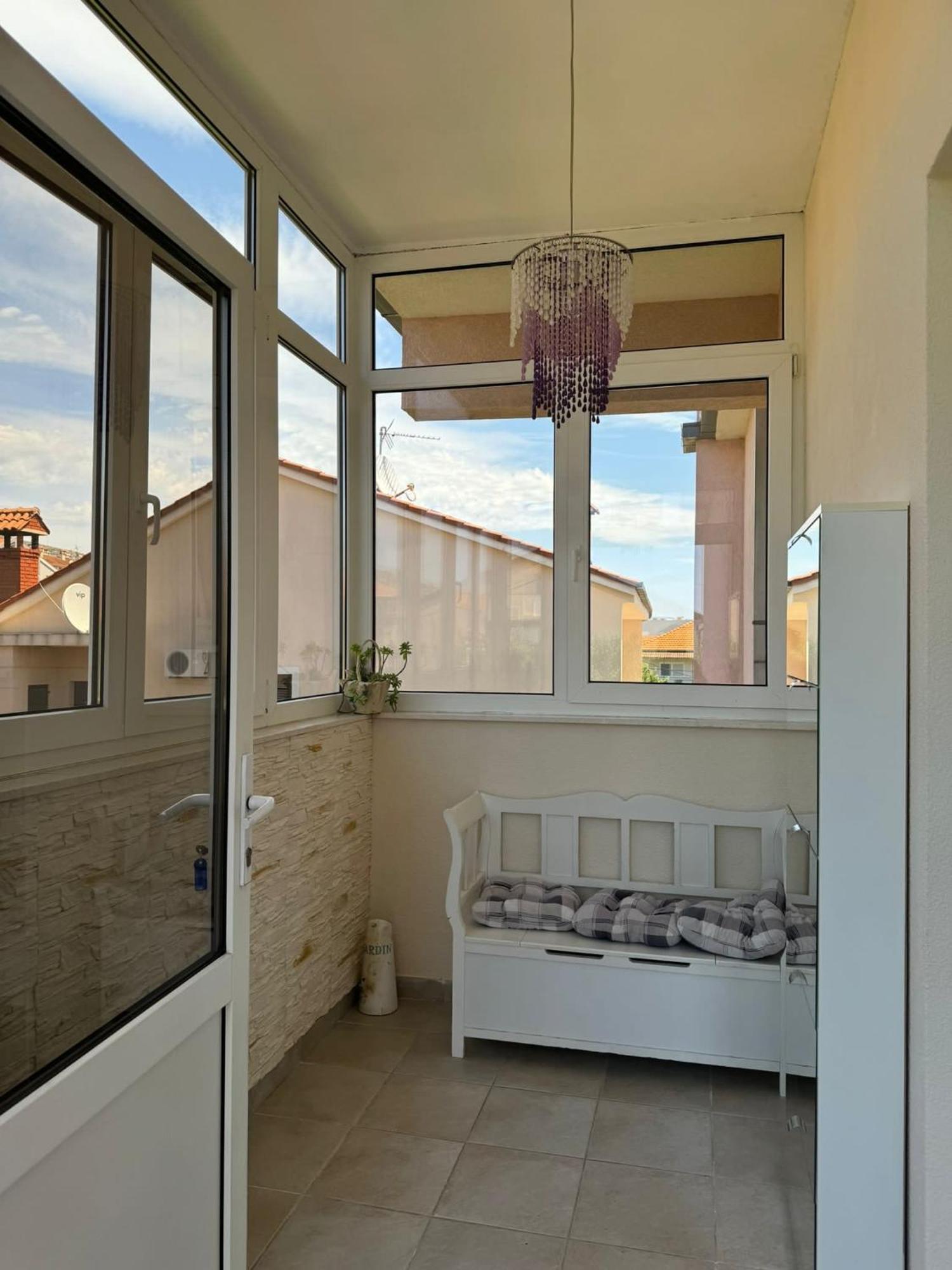 Apartment Adriana โตรกีร์ ภายนอก รูปภาพ