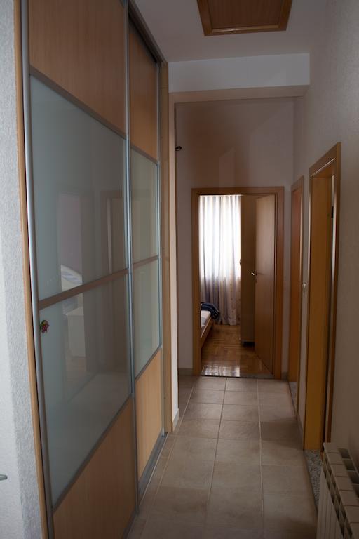 Apartment Adriana โตรกีร์ ภายนอก รูปภาพ